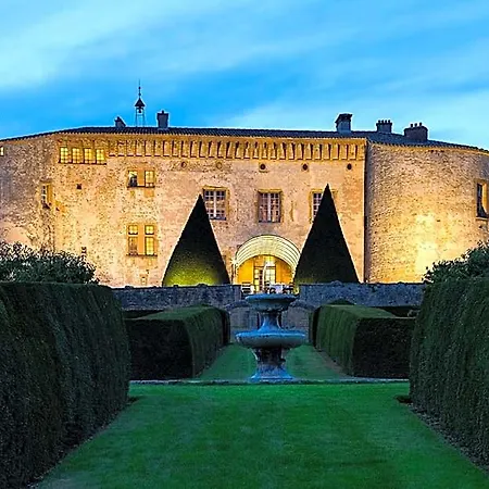 Отель Chateau De Bagnols